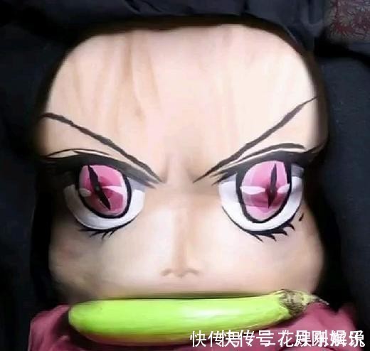 cos|泰国小哥“用肚子”cos祢豆子,脏话已备好,不成想被惊艳到