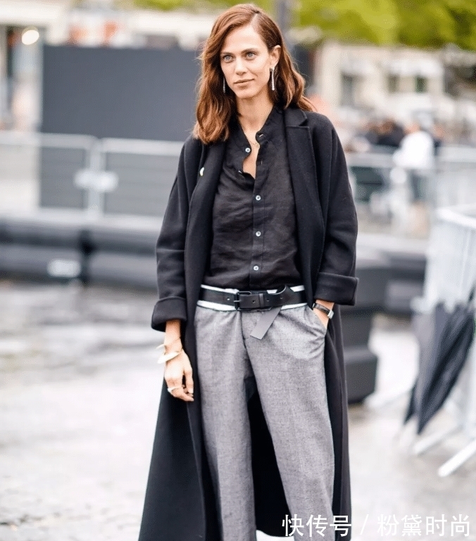 长裤 今年流行一种风格,叫:大衣+长裤,显瘦又高挑,换种思路更时髦