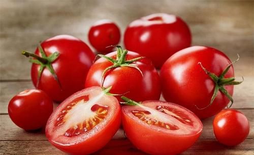 西红柿|中年人多吃3种食物，补充营养，延缓衰老，好吃又不贵！