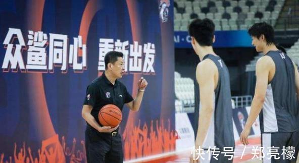 辱骂|天干物燥容易上火,李春江和马布里因互相辱骂遭到联盟重罚!