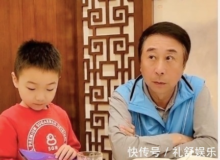 |冯巩与孙子一起拍段子,爷俩太像被调侃基因太过强大