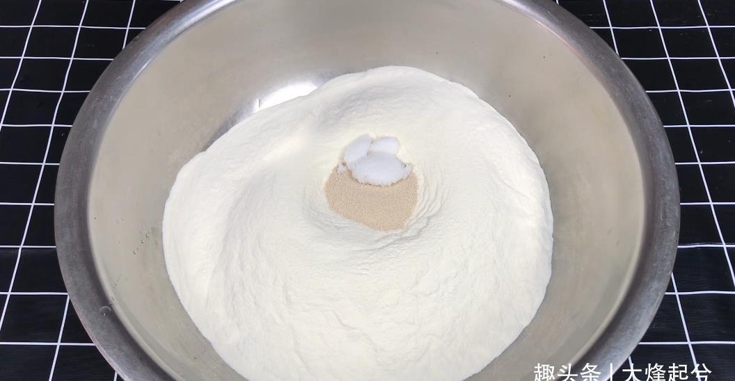 花卷的做法大全之一,教您最简单的方式,照样蓬松暄软层次分明