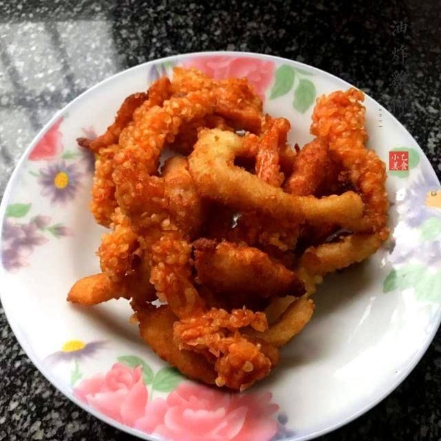 油炸鸡柳，外酥里嫩，美味小吃