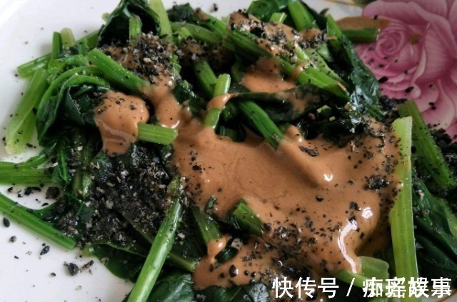 骨质疏松|比钙片还补钙的5道家常菜,老年人可常吃,助你轻松远离骨质疏松