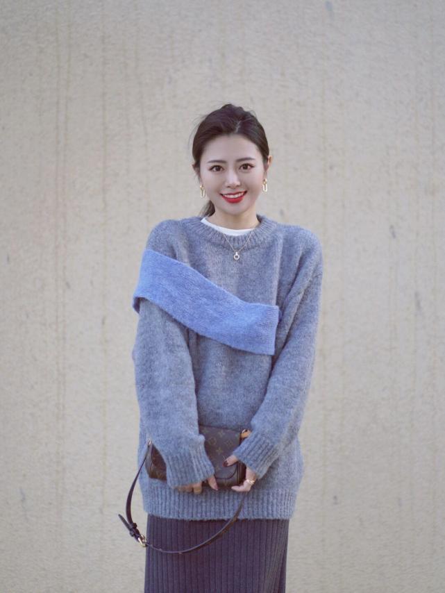 姐妹 优雅女人的衣橱里必备“毛衣”,尽显熟龄美,你心动了吗?