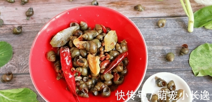 它被誉为“淡水鲍鱼”,钙是牛奶10倍,是海参6倍,才卖10元1斤