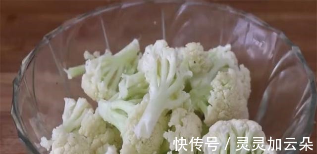 花菜好吃有诀窍，多加这一步，营养丰富又解馋，饭店都吃不到，香！
