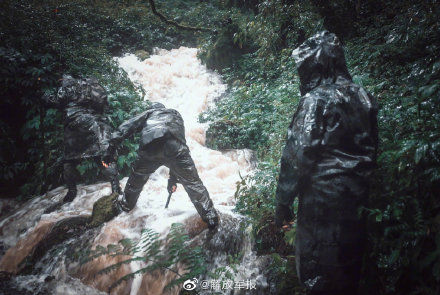 巡逻路|穿越蚂蟥谷、绝望坡……跟随边防官兵踏上巡逻路