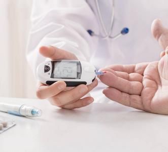 测量|2021“血糖新标准”或已公布，或不再是3.9至6.1，不妨自测一下