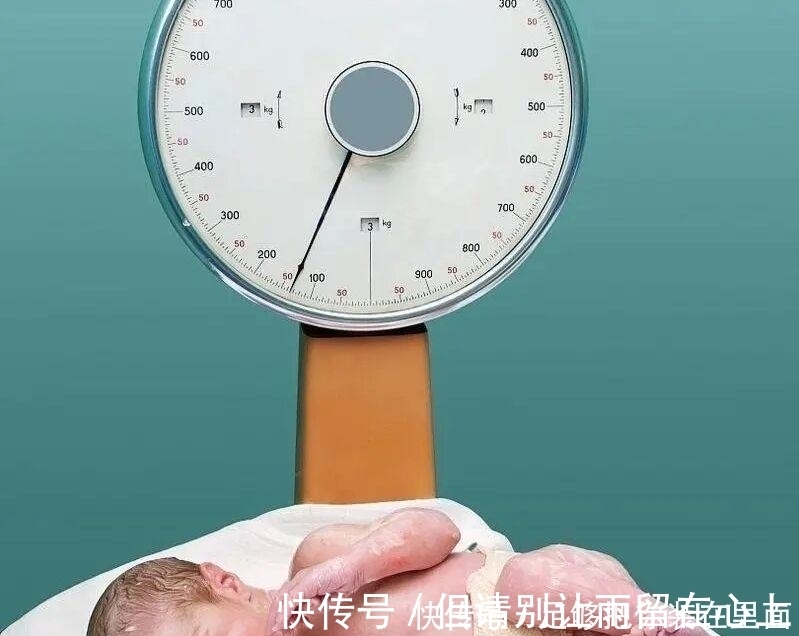 亲子关系|剖腹产生宝宝时要让产妇亲吻宝宝?别小看这个环节,有这四个意义