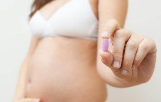 感觉到|为什么肚子里的胎儿有时候总动,有时候一天也不怎么动呢?