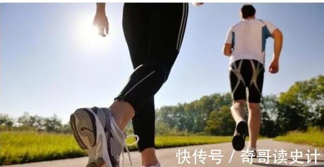 血脂|高血脂“帮凶”已找到,脸上有这3异常,多半血脂已超标,早就医