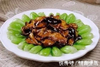 油菜|经常口干舌燥的人，可多吃以下此款菜，清热润喉，脂肪少了，减肥