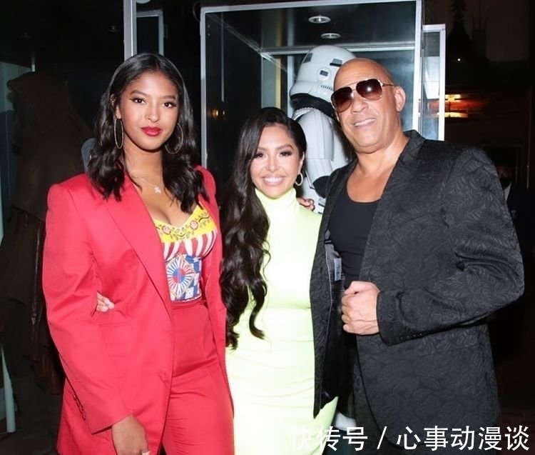 娜塔|科比大女儿成为时尚咖,与韦德和EJ同场交流,一起走好莱坞大道