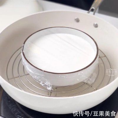 糯米粉|0难度的糯米凉糕，好吃到停不下来