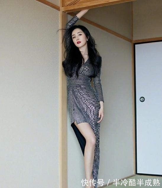 细长腿|杨幂的身材确实不错,穿搭更是扬长避短,凸显漫画腰和细长腿