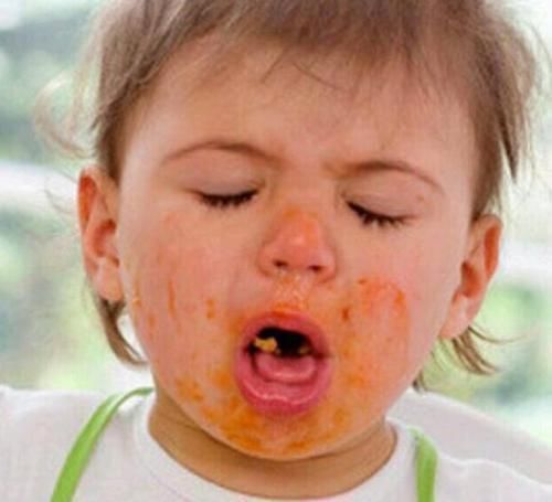 辅食|3个月婴儿突发肺气肿送急救,医生查出原因后连摇头无知坑娃