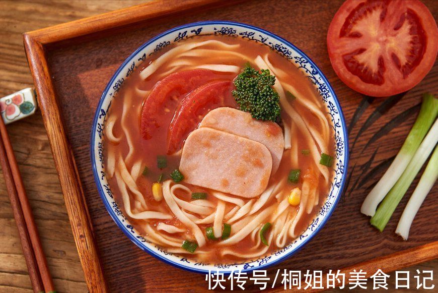 3分钟学会自制午餐肉，现吃现做，健康无添加，比买的还好吃