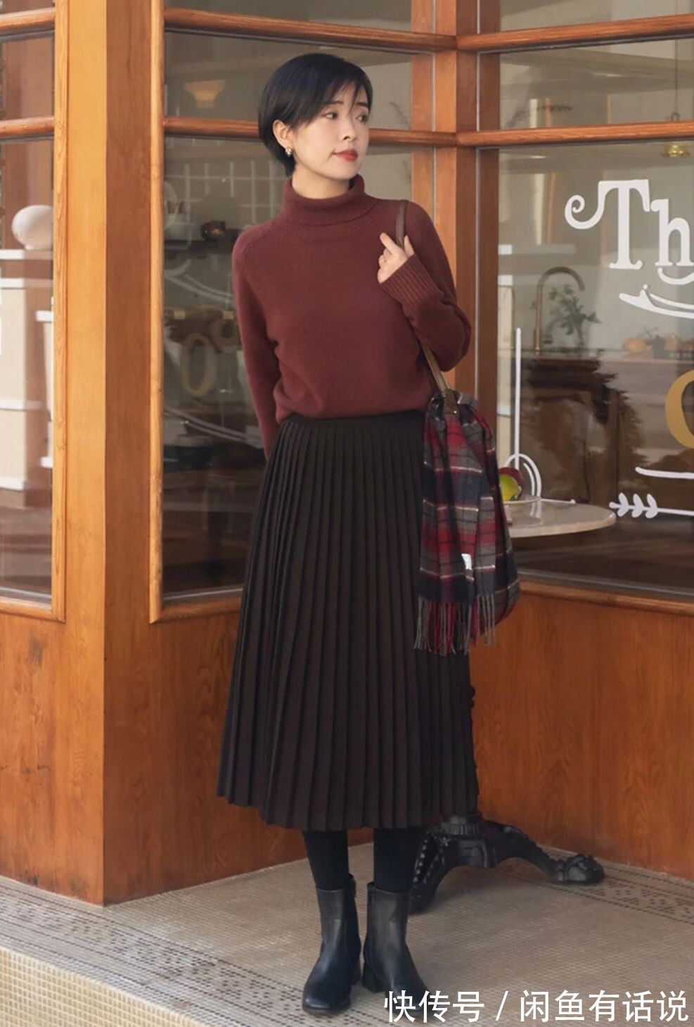 穿搭 膝下裙+短靴,才真正适合小个子中年女人,时髦减龄还更显高