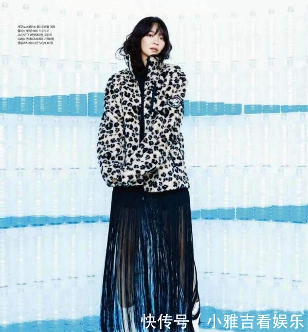 优雅|大衣下面不一定要搭裤子,今年流行“大衣+半身裙”,优雅显高级