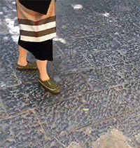 |搞笑GIF:太惨了 这就是惹女朋友不开心的下场