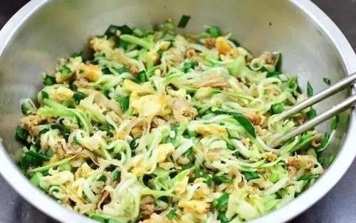 夏天,给家人做这早餐,不发面不揉面,外酥里鲜,简单又好吃