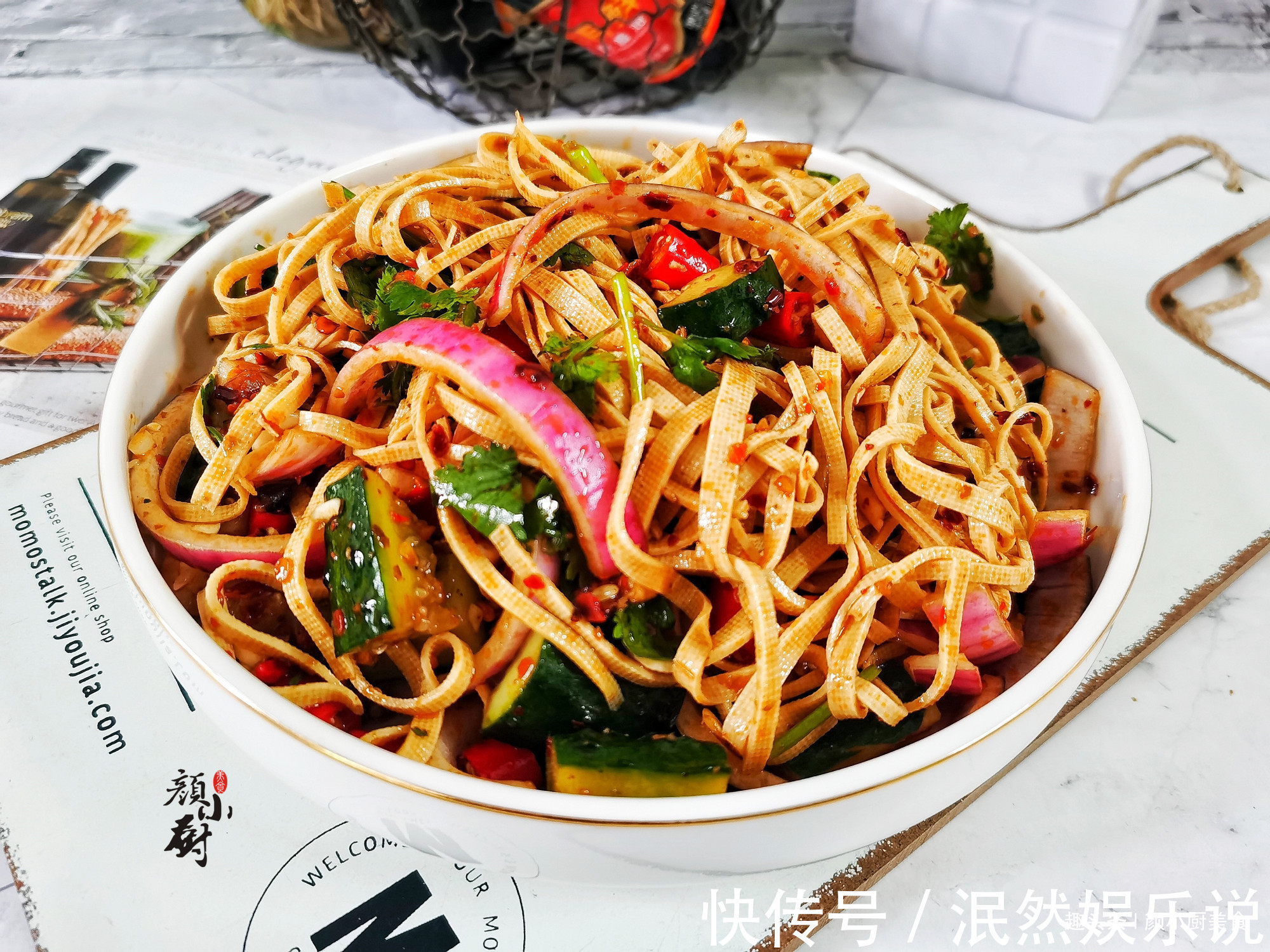 小米辣|黄瓜和它才是天生一对，女儿三天两头就吃1次，不放肉比肉还香