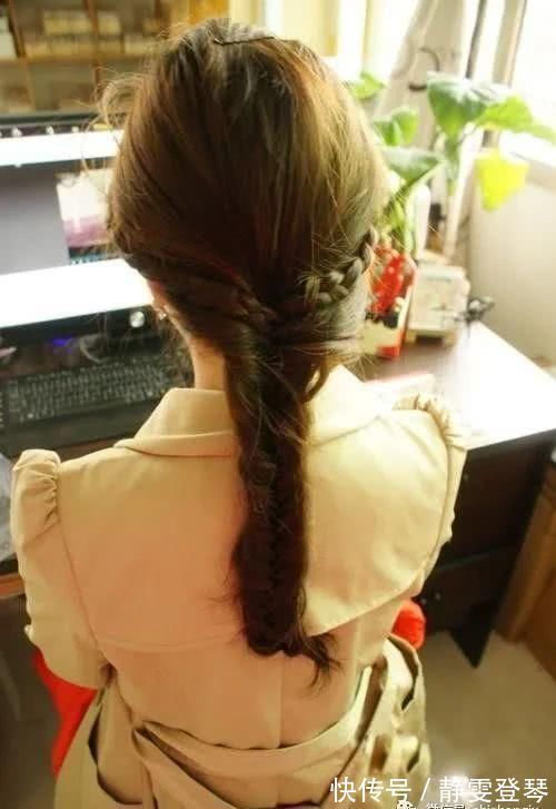 发型|2款简单的长发发型扎法,让你瞬间变得美丽动人