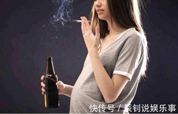 新宇|大眼睛妈妈嫌弃儿子眼睛小,婆婆安慰以后会变,孩子半岁后尴尬了