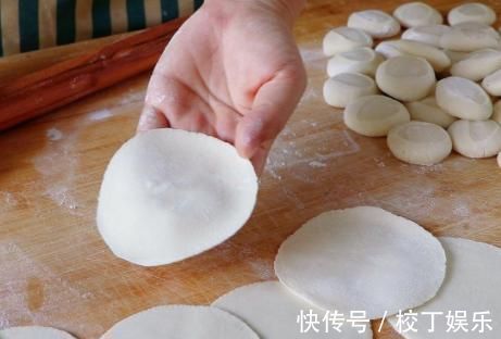 韭菜馅饺子|做韭菜馅饺子，牢记“1做2不放”，饺子鲜香嫩，不出水无异味