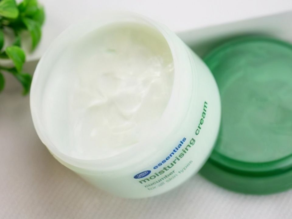 性价比超高的清爽型面霜安利，都是经典好品牌，有些简直逆天好用