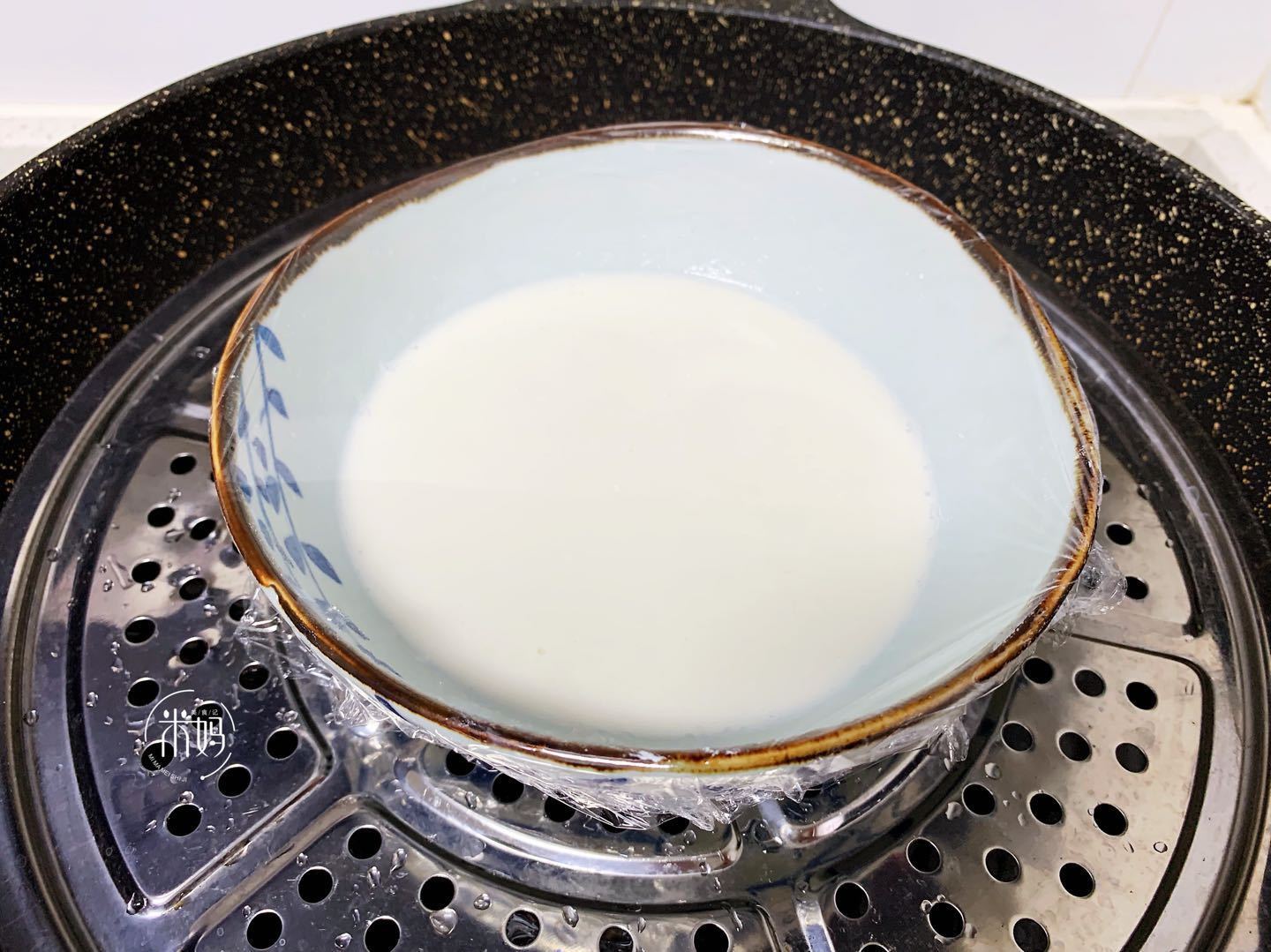 自从学会了这点心,女儿两三天就要吃,外酥里糯还拉丝,总吃不腻