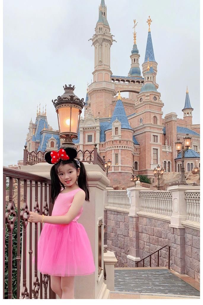 妹妹|9歲阿拉蕾帶妹妹出道，甘當陪襯不敢搶鏡頭，穿舊衣服更讓人心疼