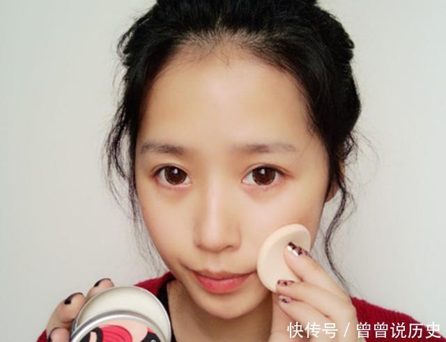 女人再忙也要记住出门尽量化淡妆，教你正确顺序，效果快又好看