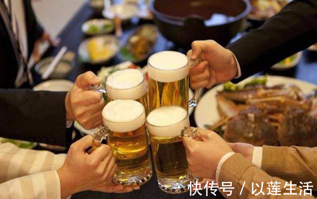 喝酒|不论酒量有多大，喝酒时3种食物不能碰，为了健康别不在意