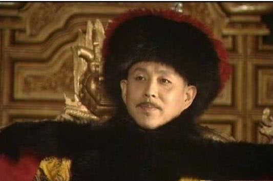 文武百官|康熙看到孔子墓不下跪,大臣用布遮住1字,康熙立马心甘情愿下跪磕头!