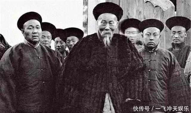 生下|哥哥太穷妹妹太丑,两人干脆结婚,生下一子成家喻户晓的大人物