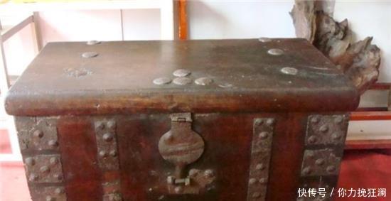 打败|朱元璋打败张士诚,徐达不抢金银,却偷偷运回家10箱东西!