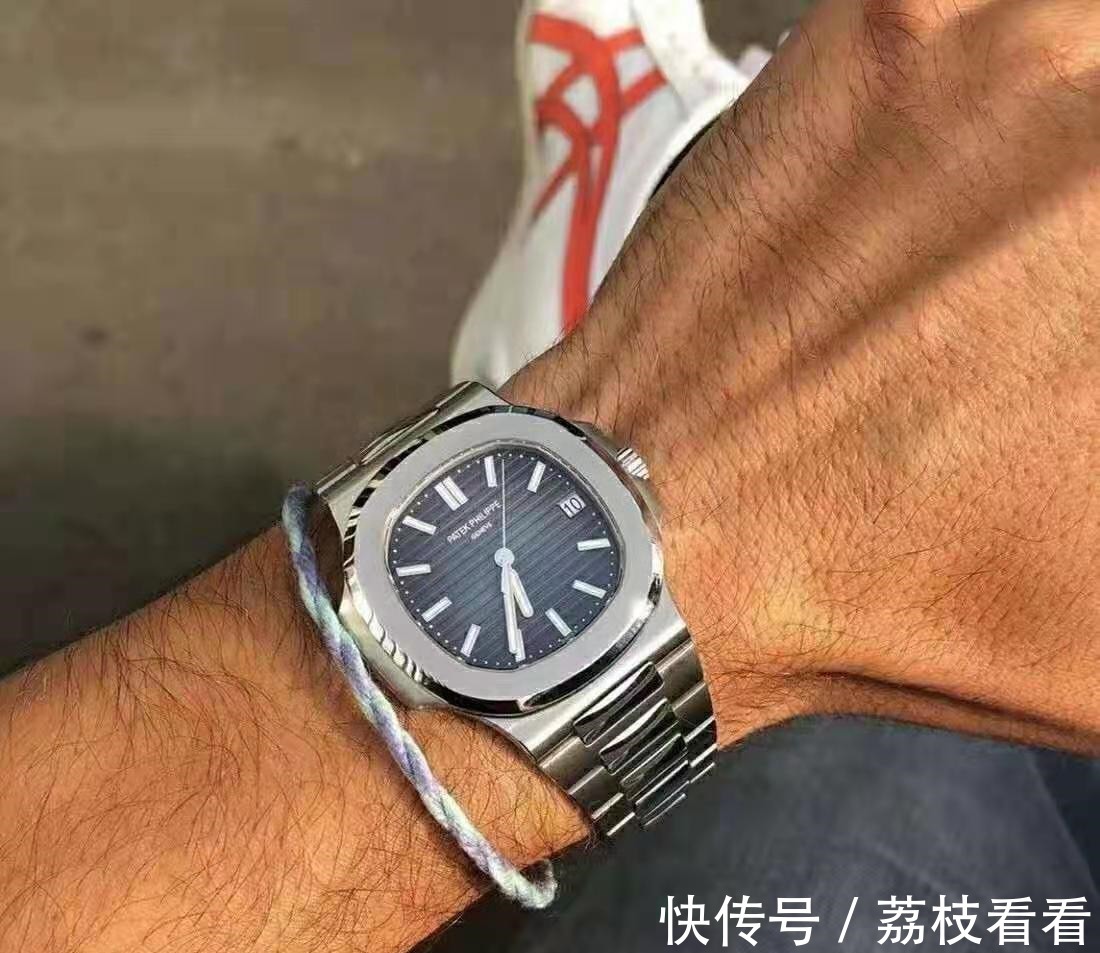 表壳 人群中一眼就能认出的手表，鹦鹉螺、皇橡、水鬼和蓝气球