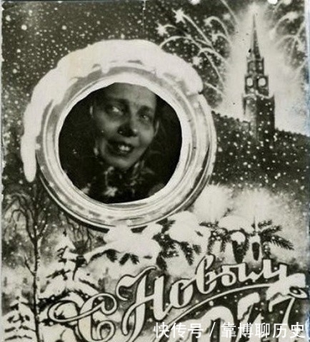 波波|四十年代苏联新年贺卡 圣诞老人手持波波沙冲锋枪