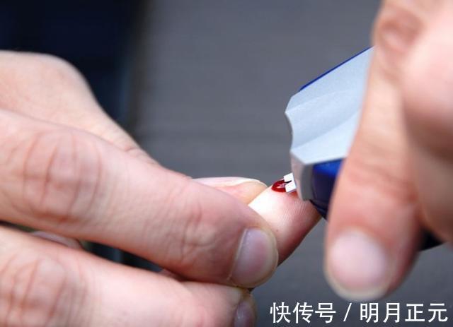 喝牛奶|有糖尿病的人,尽量多吃2种食物,可能会“降低”血糖