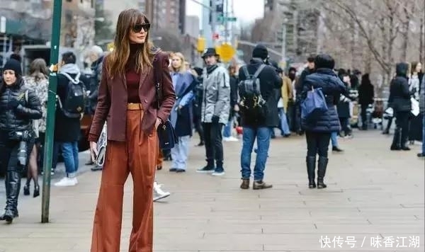 今年最火高领毛衣+大衣,才是秋冬绝配!