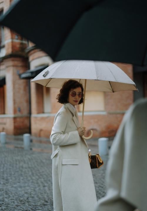  轻松|50岁的女人怎么穿才好看，学学三木妈妈，轻松搭出高级美