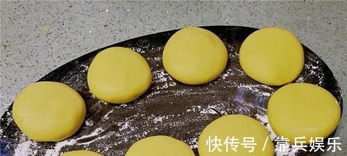 南瓜饼|藏在树上的“安眠药”,失眠的人要多吃,清心安神,一觉睡到天亮