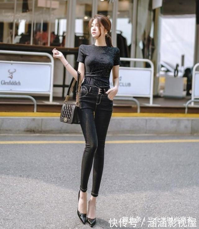 迷人 长腿美女穿牛仔裤,优雅大气显女性迷人气质,激发青春活力!