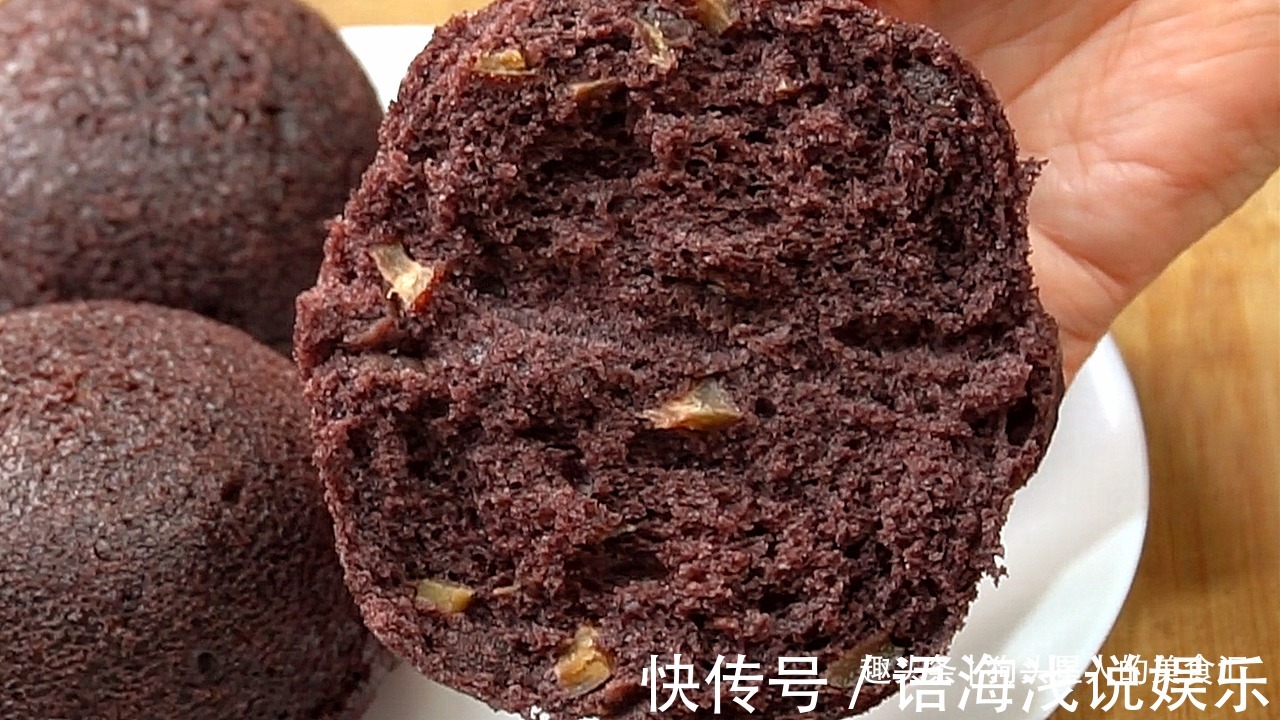 白糖|黑米不要煮粥了，教你营养美味做法，有碗就能做，蓬松柔软不发黏