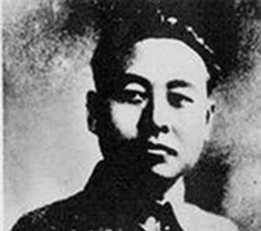 为有青山高如云,才得目睹无底涧!