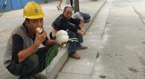 最长肉的主食不是馒头，4种堪比“喝油”的食物，美味也要忍住