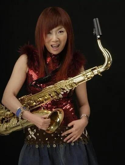 歌舞廳|從乞丐變身“貴妃”,一夜爆紅的國家一級演員,如今突然銷聲匿跡