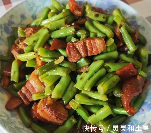 五花肉|五花肉焖豆角,家常下饭菜,百吃不厌!